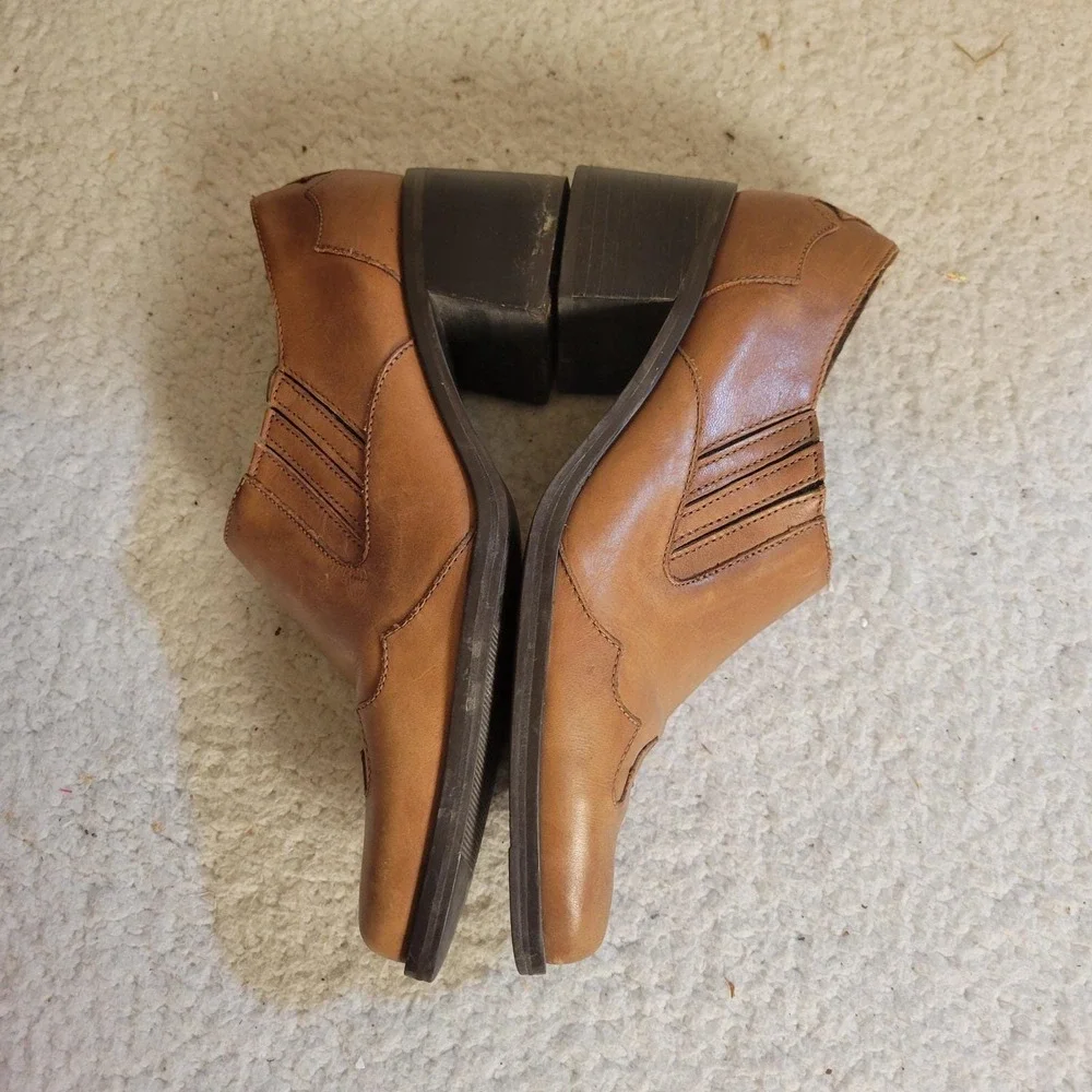 Markon Tan Leather‎ Western Booties Pointed Toe Stacked Block Heel Size 8